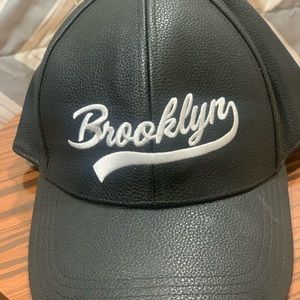Black brooklyn leather cap